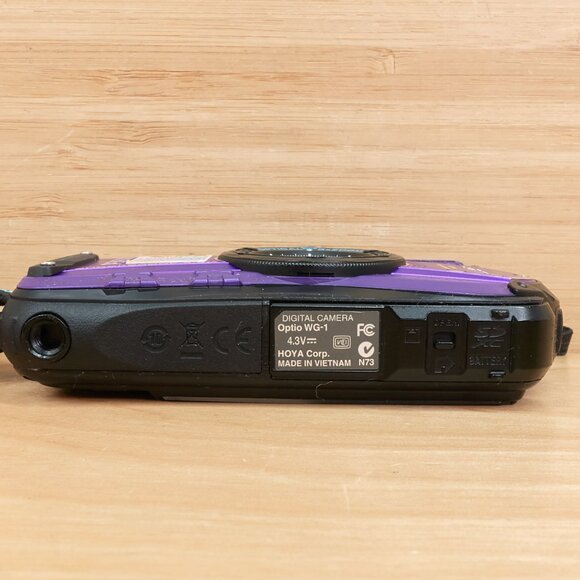Pentax Optio WG-1 / 14MP / 5x Zoom / Waterproof Shockproof Dustproof / Purple - Picture 8 of 11